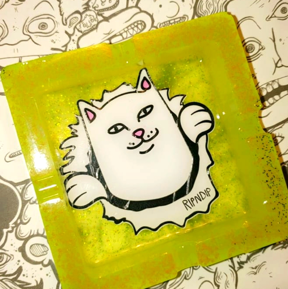Glow Ashtray
